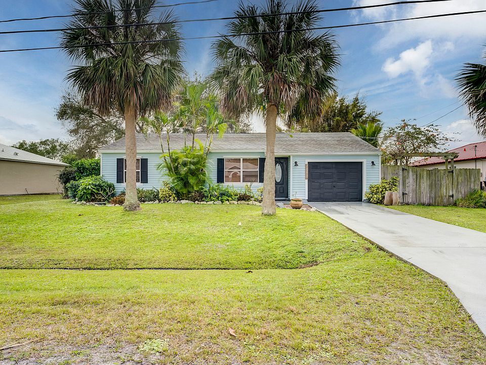 1st image of 2162 SE Heathwood Circle