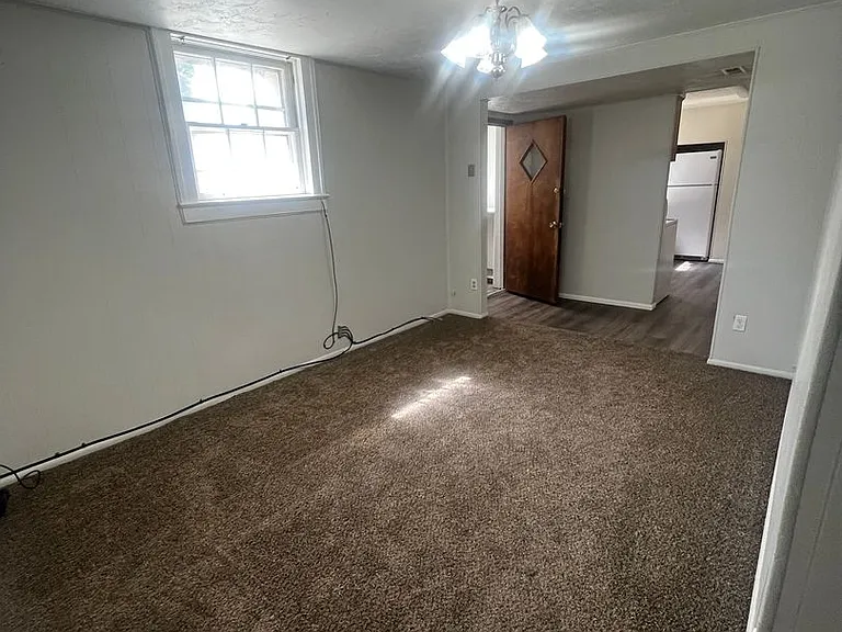 739 S Arthur Ave — Photo 4