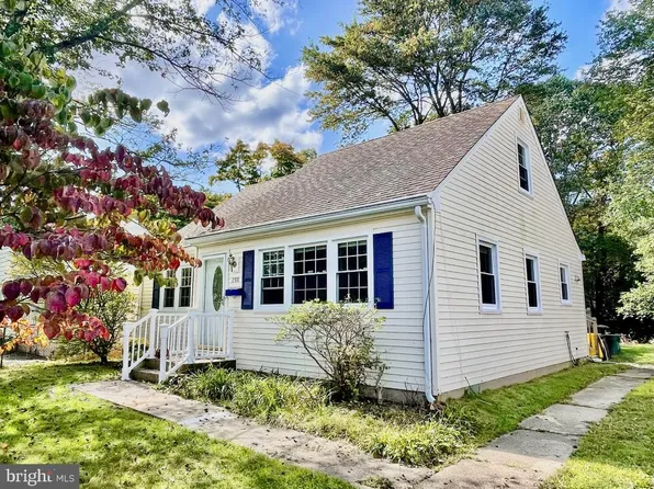 298 Wynnewood Rd, Ewing, NJ 08628