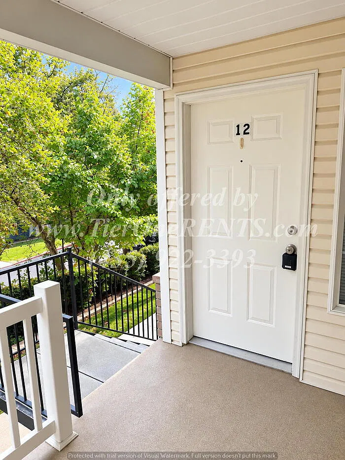 2 bed, 2.5 bath, 1400 sqft, $1,545 — Photo 4