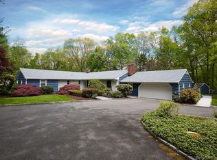 11 Trails End Rd, Weston, CT 06883