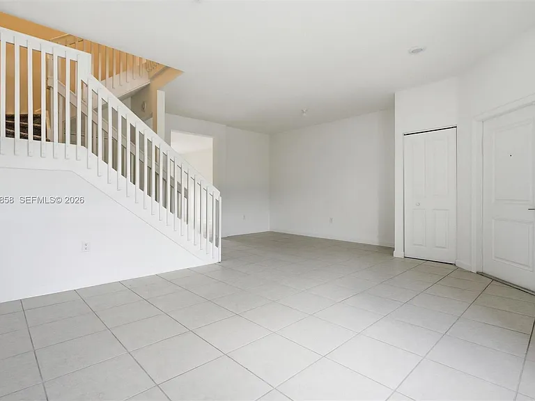 11833 SW 245th Ter — Photo 6