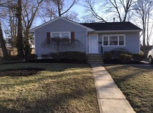 8 7th St, Matawan, NJ 07747