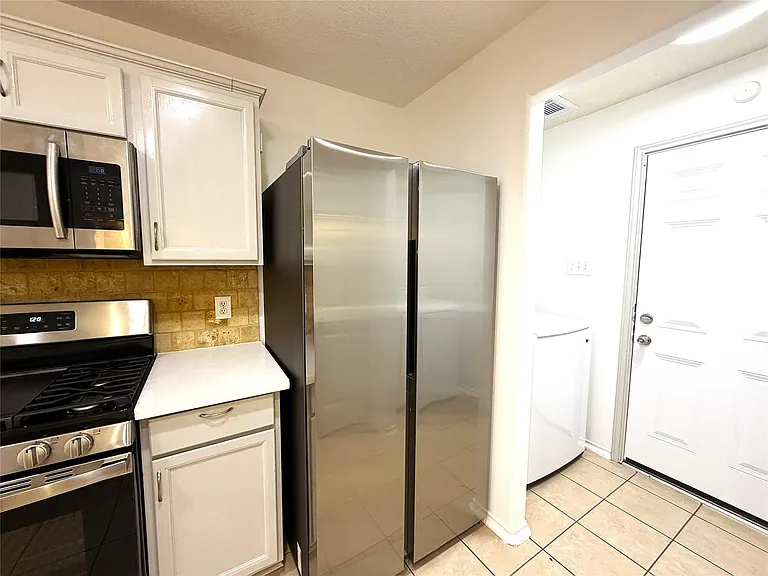 4719 Cypress Dawn Ln — Photo 8
