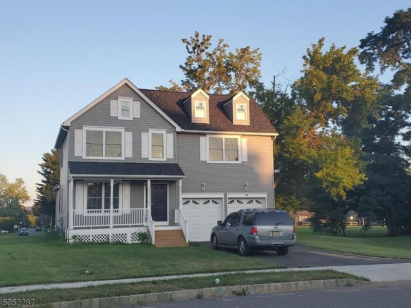 1st image of 510 Parkwood Ct