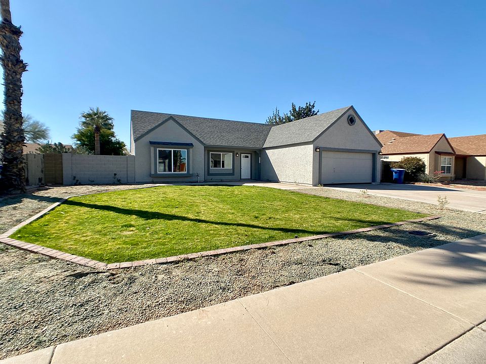 1st image of 1521 E Divot Dr