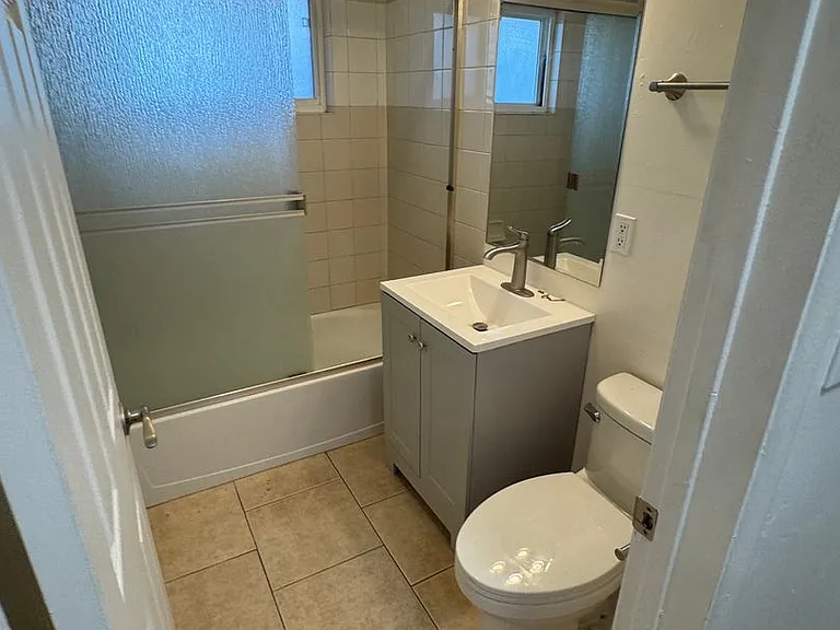 4665 Muir Ave — Photo 10