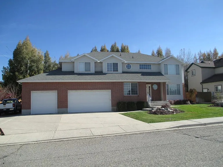 7815 S Majestic Ridge Dr E — Photo 1