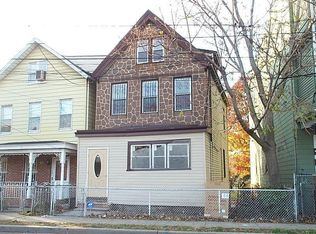 449 Grove St, Irvington, NJ 07111