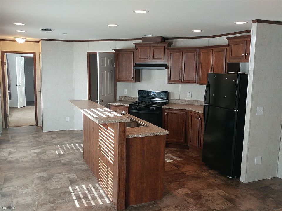 1st image of 14 Saint Peters Dr