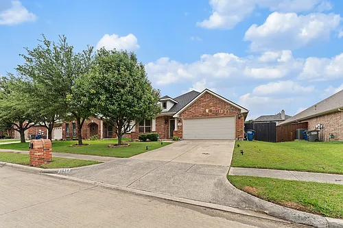 2616 Pine Trail Dr Photo 1
