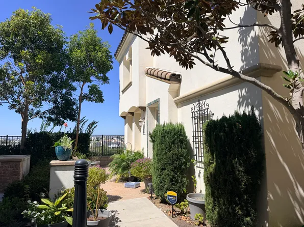 6134 Blue Dawn Trl, San Diego, CA 92130