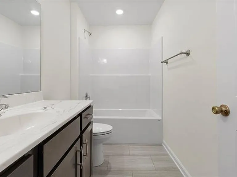 224 Bishop Rd — Photo 11