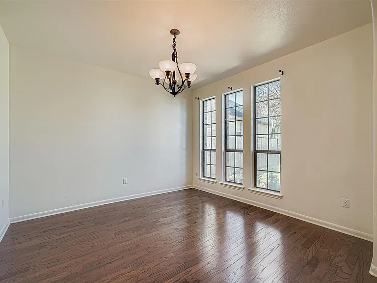 212 Great Circle Cv — Photo 5