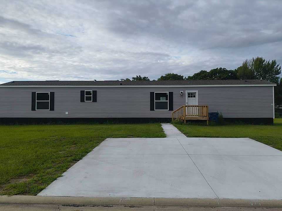 1st image of 148 Merritt Cir