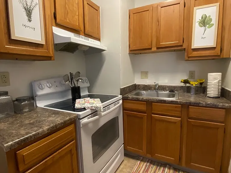 716 Washington Pl — Photo 56