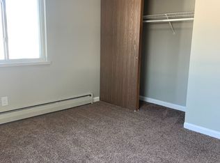 1320 Clayton Ct APT 102, Oshkosh, WI 54902