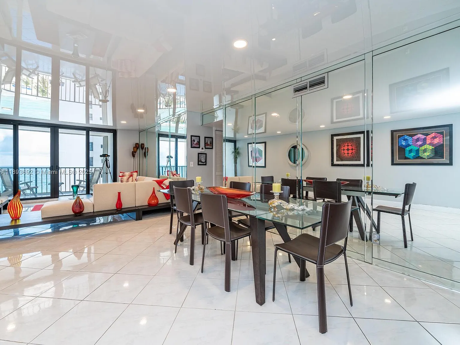 2401 S Ocean Dr — Photo 3