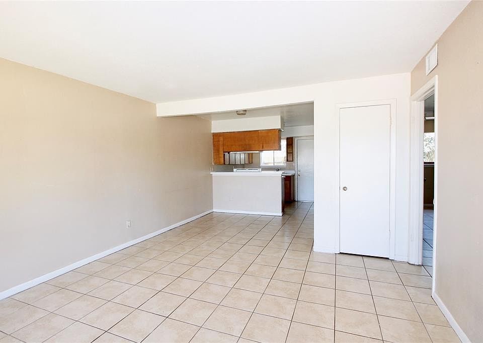 1st image of 309 E Houston St #211