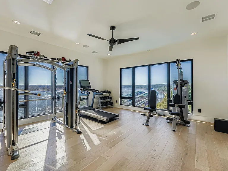 6412 Lantern View Dr — Photo 11