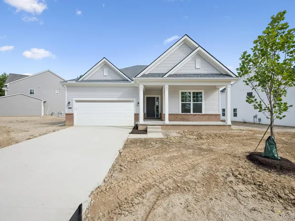 27119 Silo Dr, Saline, MI 48176