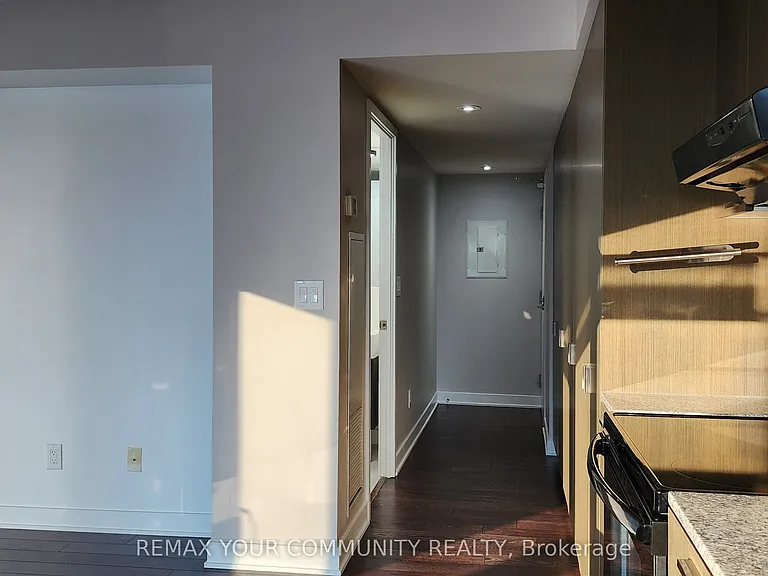 110 Charles St E #1704 — Photo 9