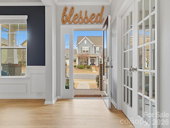 3rd image of 4020 Silverwood Dr