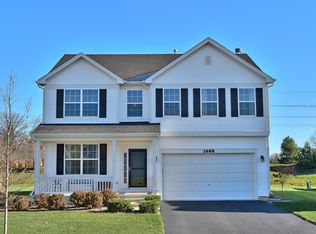 2688 Heron Ln, Wauconda, IL 60084