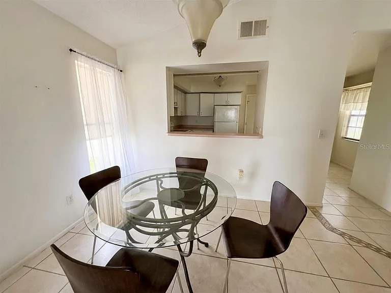 1015 Ocala Woods Ln — Photo 4