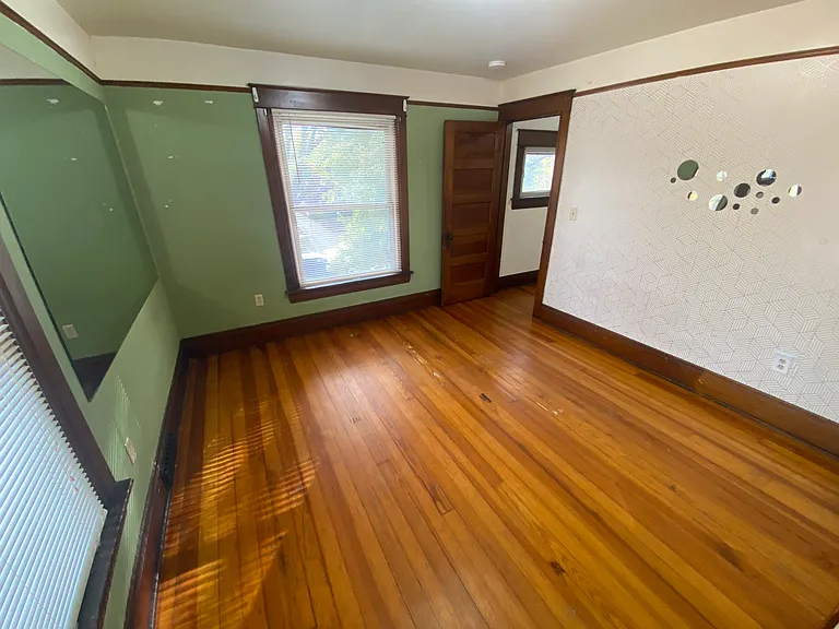 920 E St — Photo 25