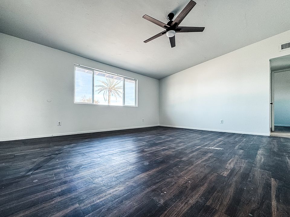 1st image of 450 N Williams #1