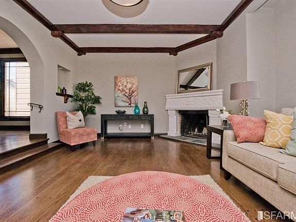 5th image of 1045 Rivera St