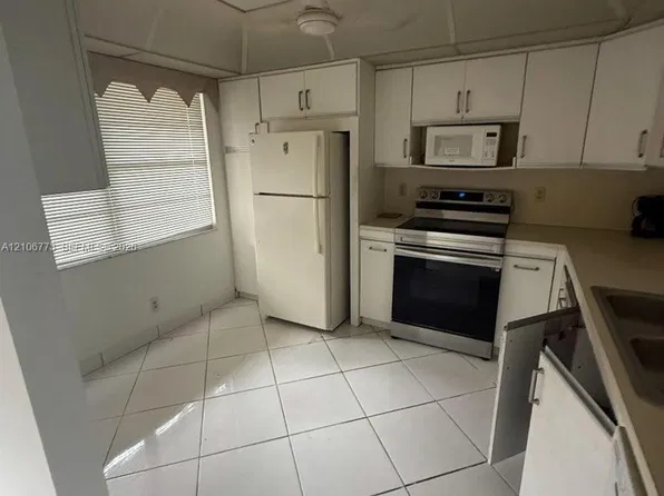 2305 Lucaya Ln APT G1, Pompano Beach, FL 33066