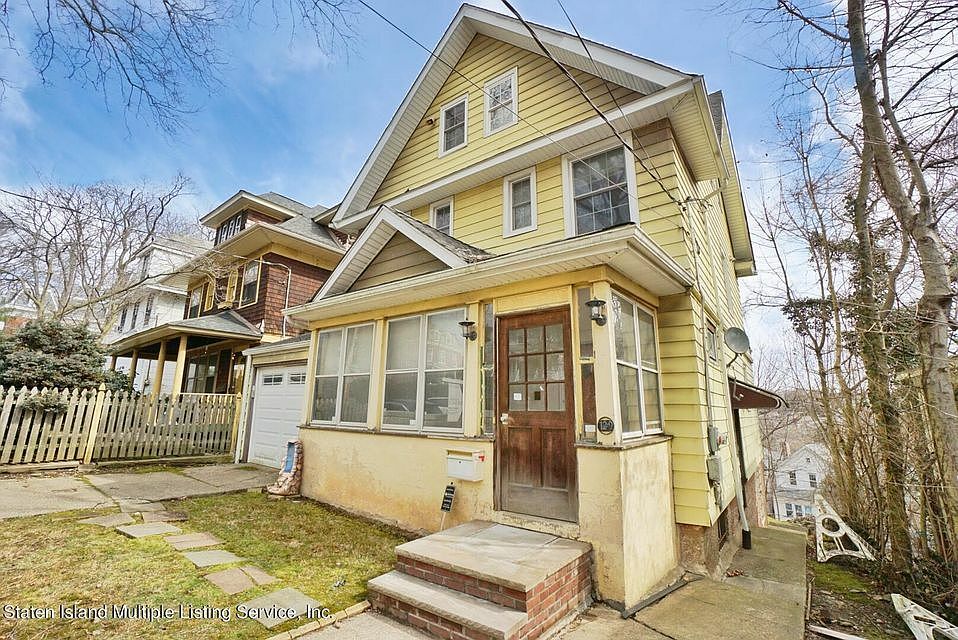 1st image of 129 Highview Ave