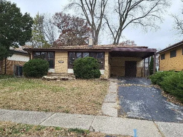 17214 Country Ln, Hazel Crest, IL 60429
