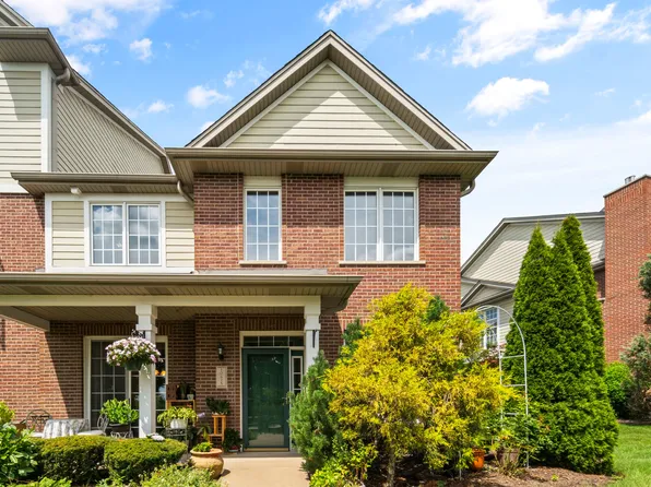 10615 S Gabrielle Ln, Orland Park, IL 60462