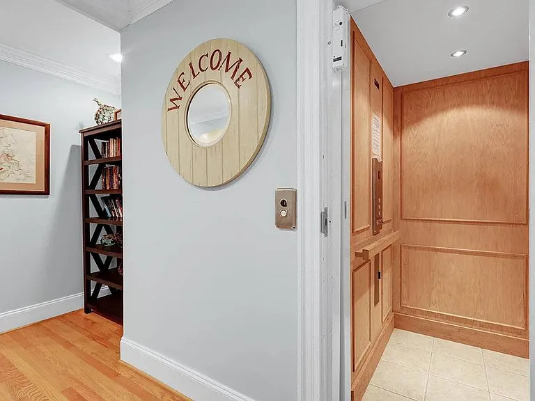 305 S Lake Park Blvd #106 — Photo 14