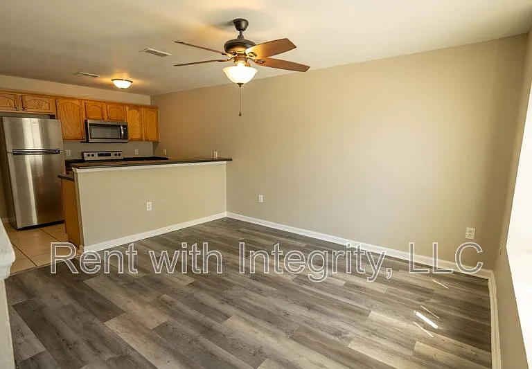 2774 Hartsfield Rd — Photo 4