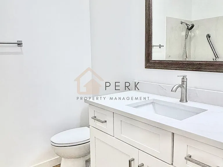 3605 NE 10th Ct — Photo 12