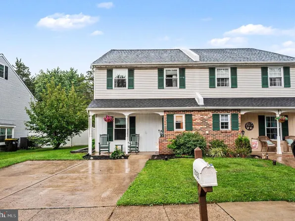 2021 Easter Ave, Harleysville, PA 19438