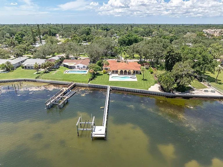 5810 Bahama Shores Dr S — Photo 67