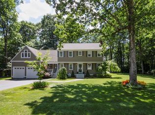 17 Lori Ellen Dr, Smithfield, RI 02917