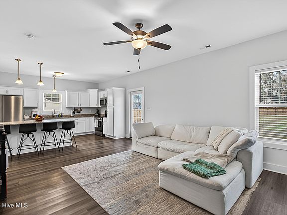 2nd image of 205 W Theriault Court