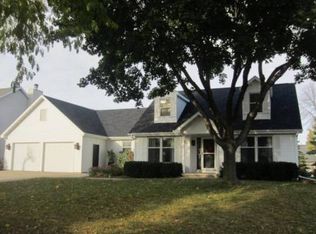 1016 E Overland Rd, Appleton, WI 54911