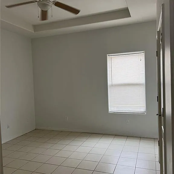 3005 E Diamond Head Ave #A — Photo 5