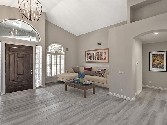 5th image of 1943 E Vista Dr