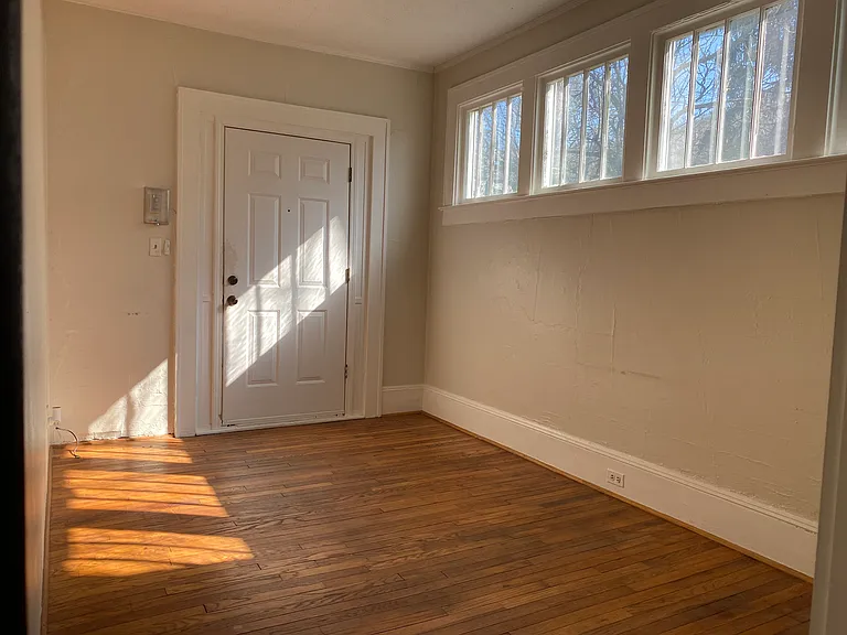 295 E Chestnut St #2 — Photo 7