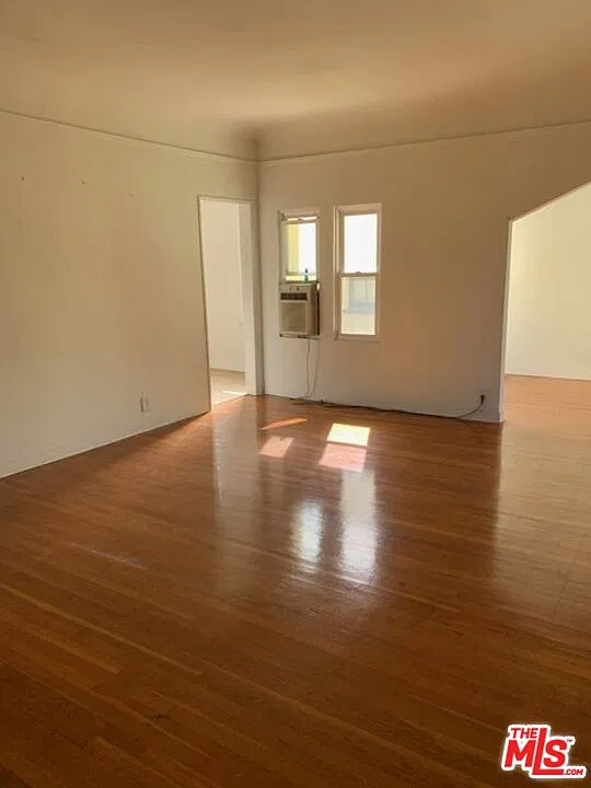 1 bed, 1.0 bath, 890 sqft, $3,090 — Photo 4