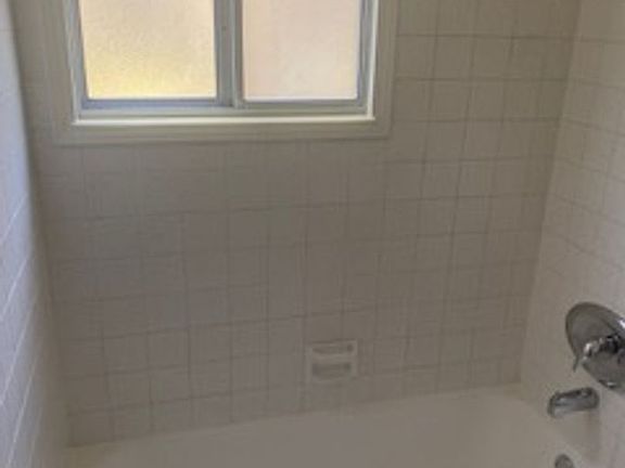 5th image of 1037 Emerald St #1077-B