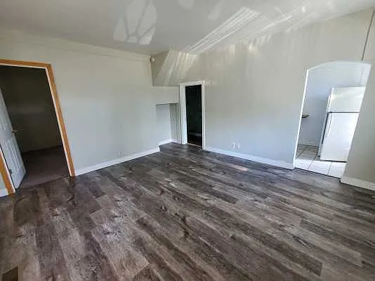 1426 W Michigan Ave #2 — Photo 4